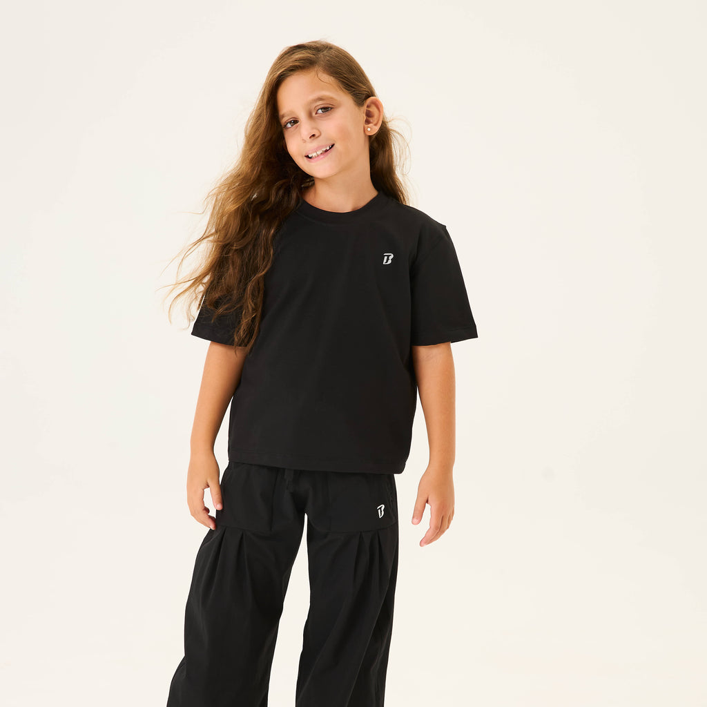 color:black