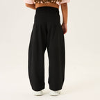 color:black