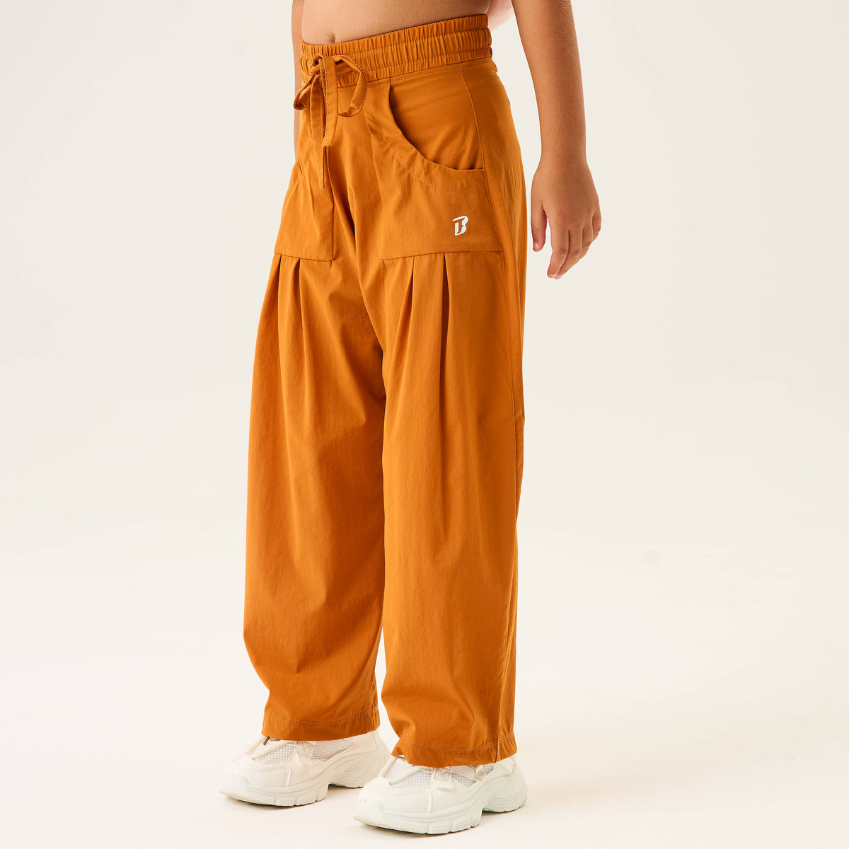 color:orange