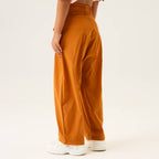 color:orange