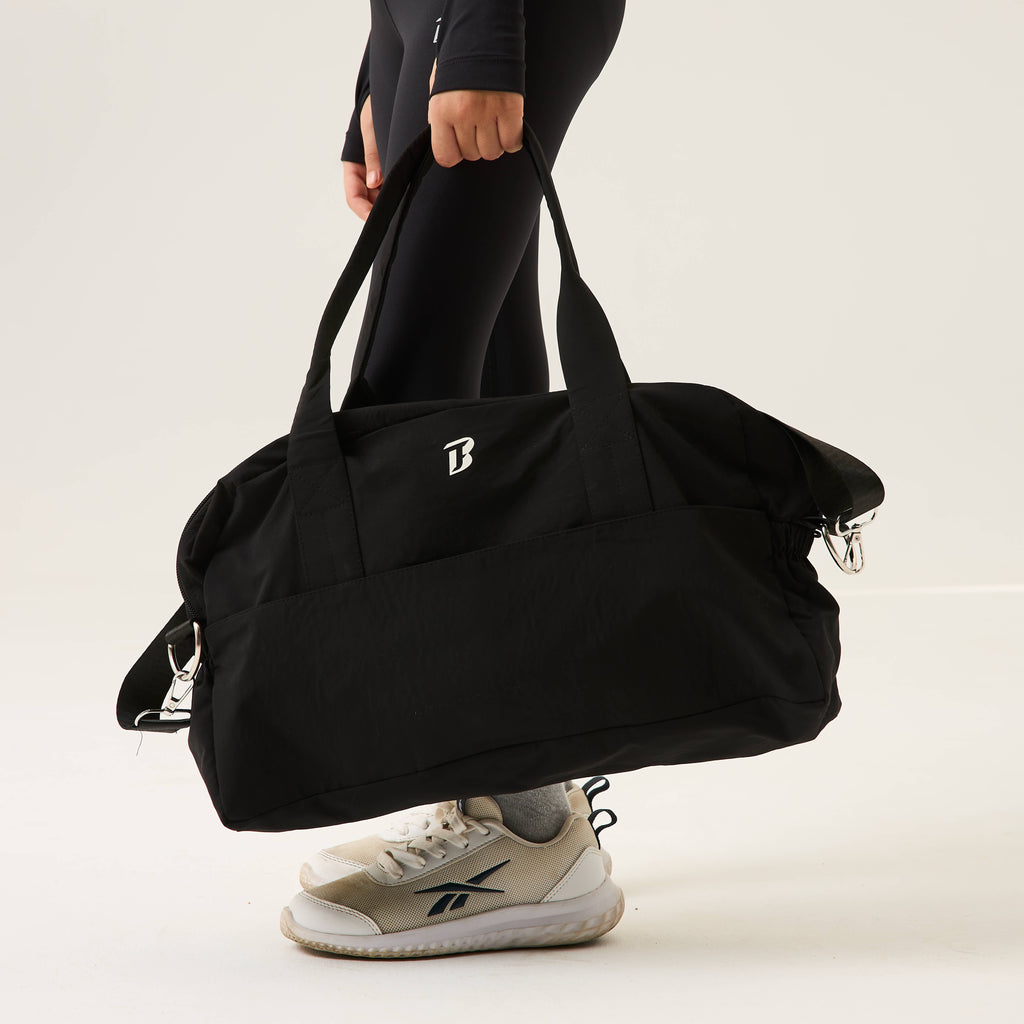 color:black