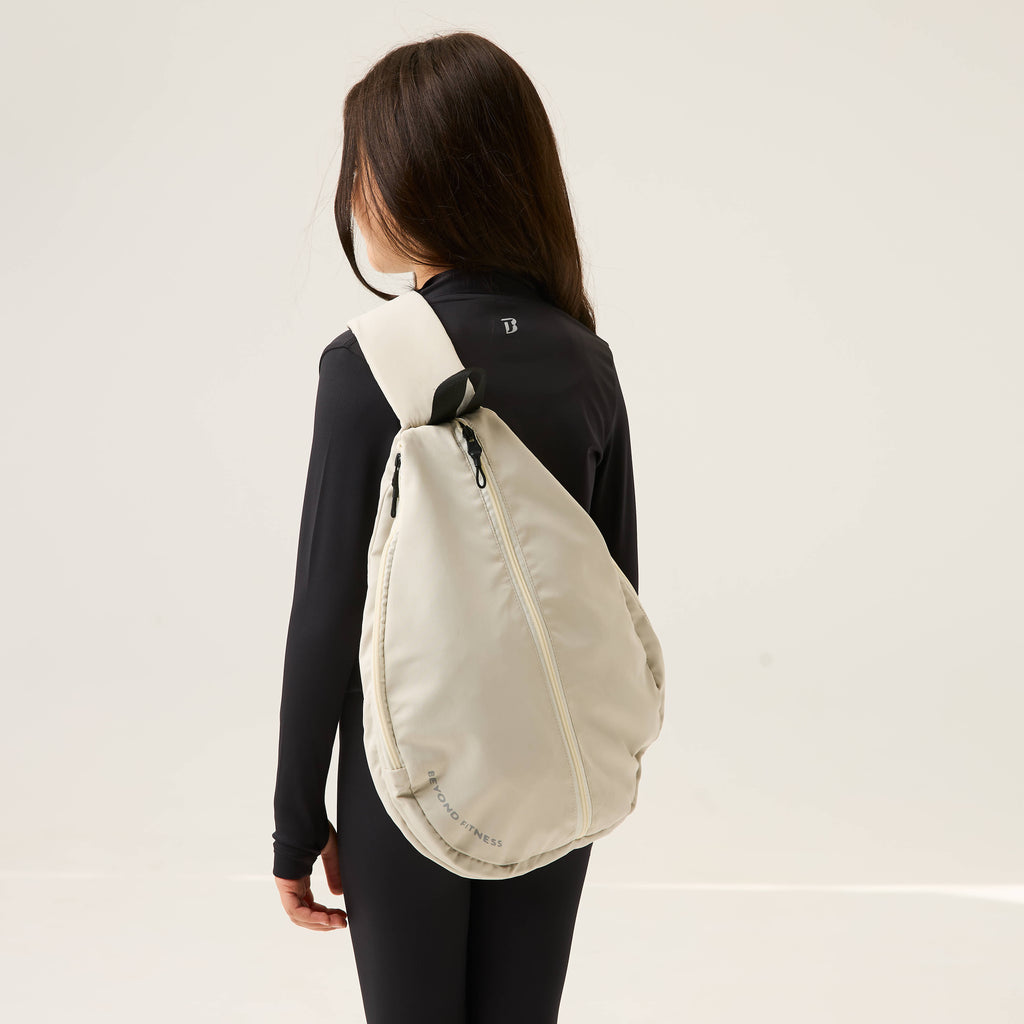 color:beige