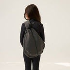 color:gray