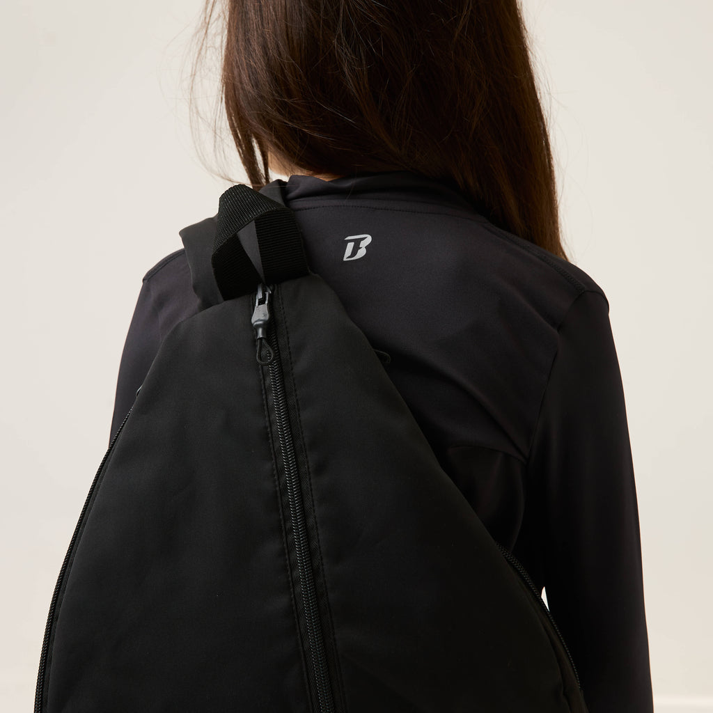 color:black