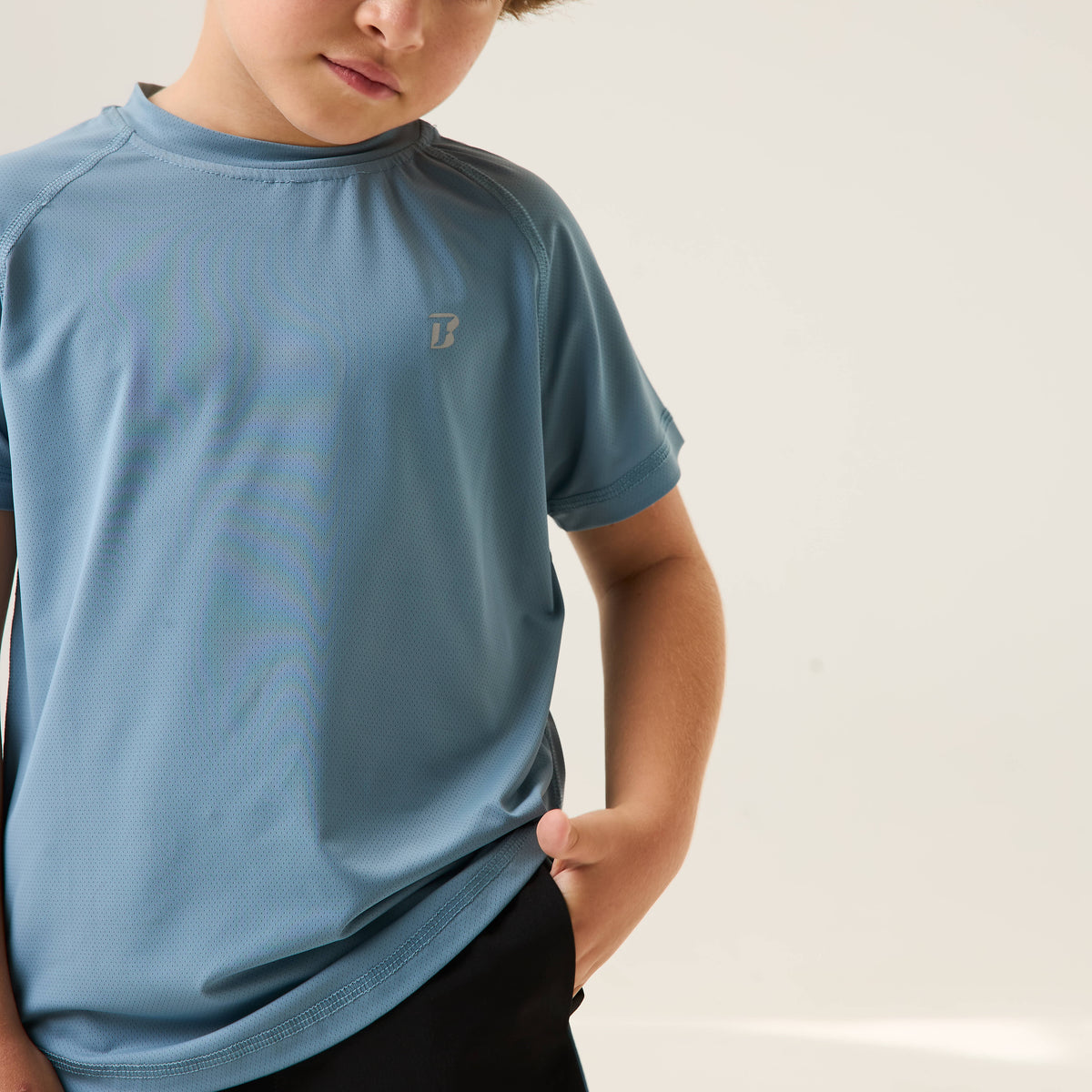 color:aqua-&-black