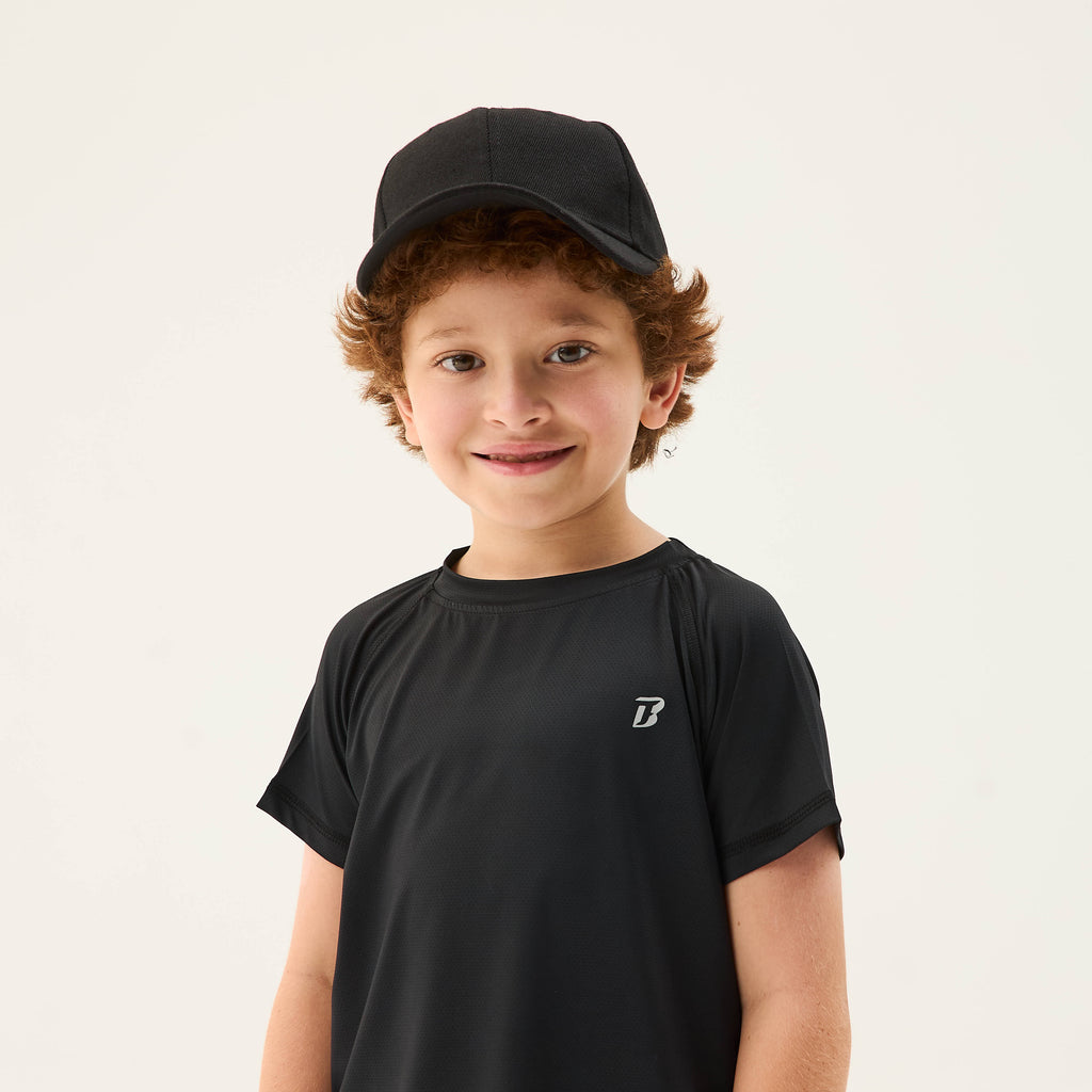 color:black