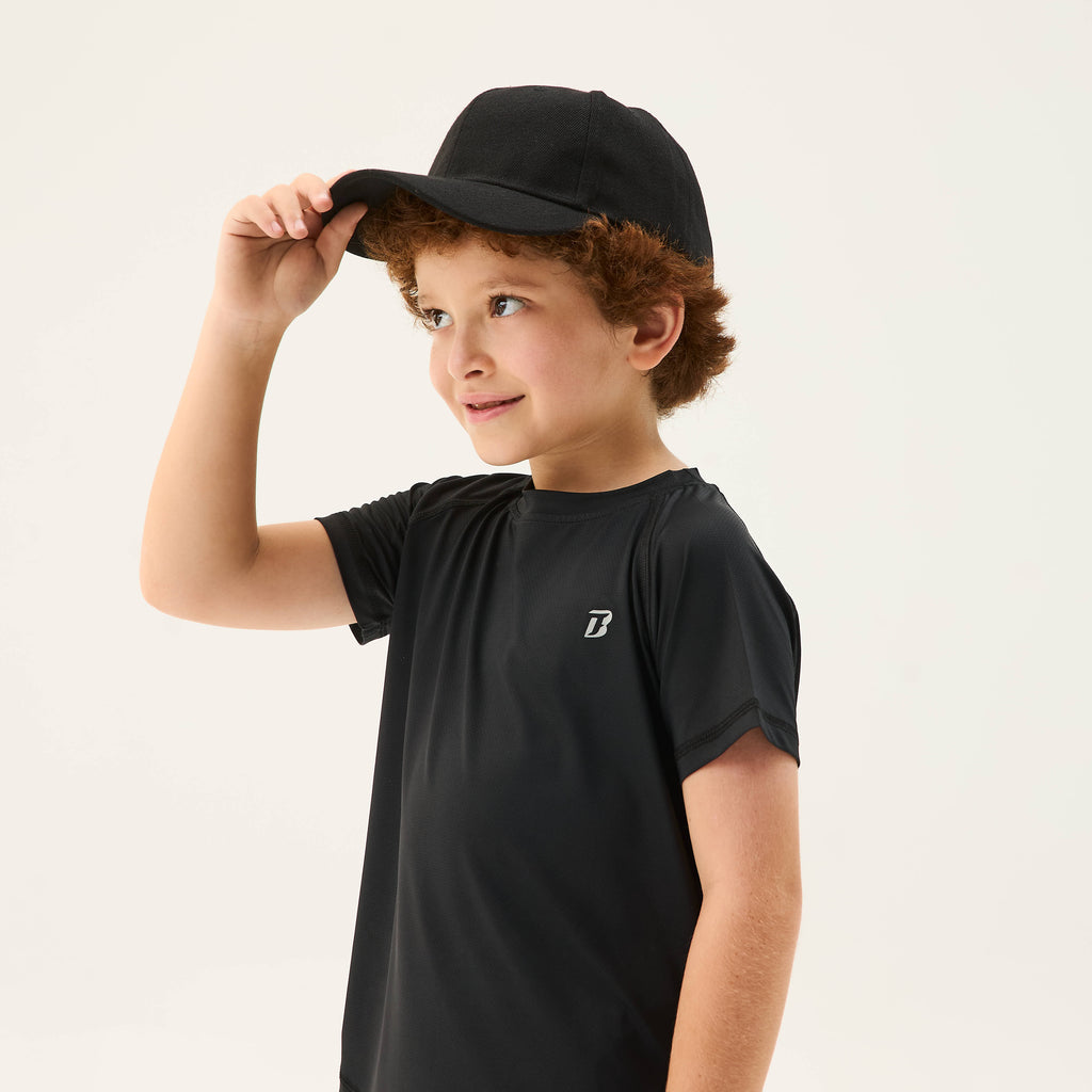 color:black