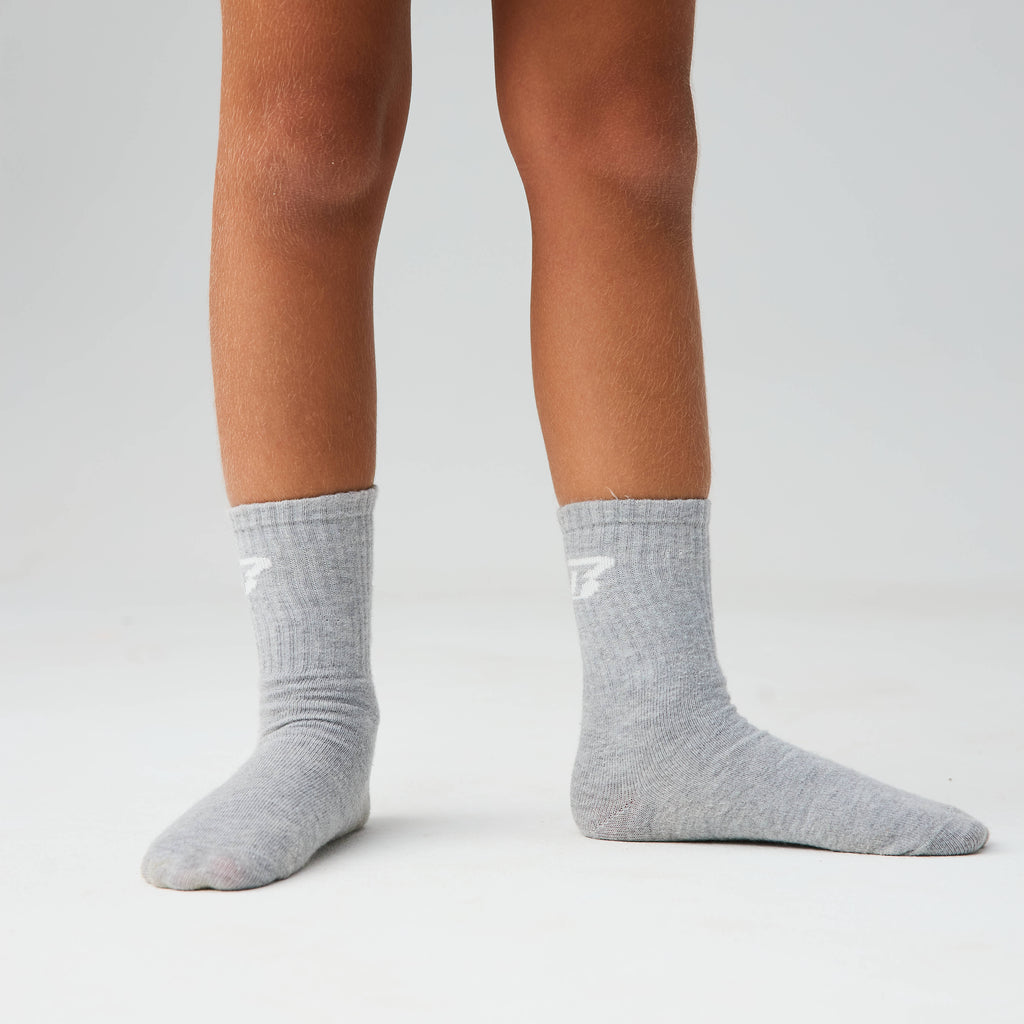 color:gray
