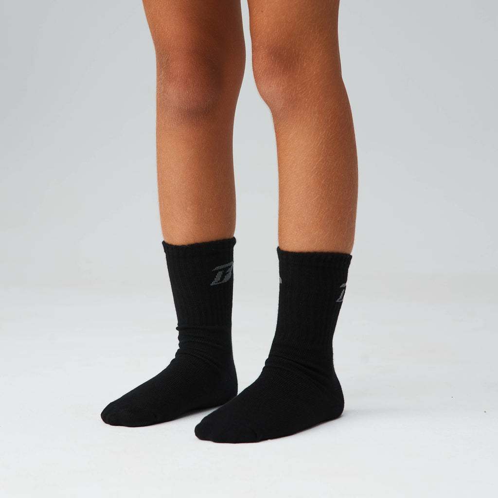 color:black