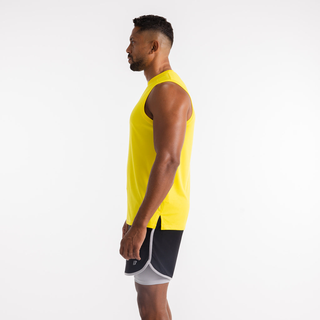 color:yellow