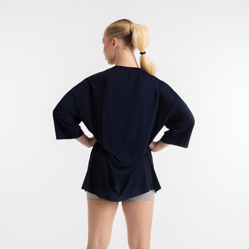 color:navy