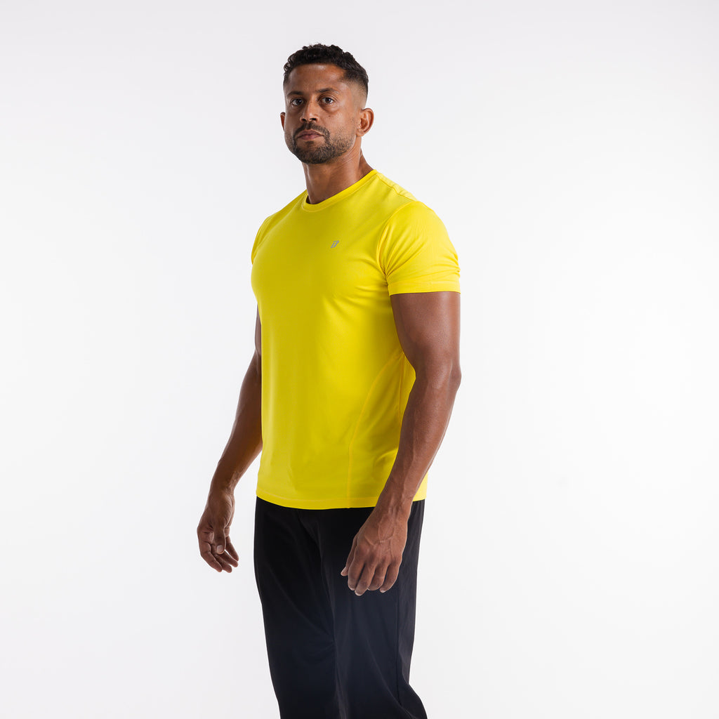 color:yellow