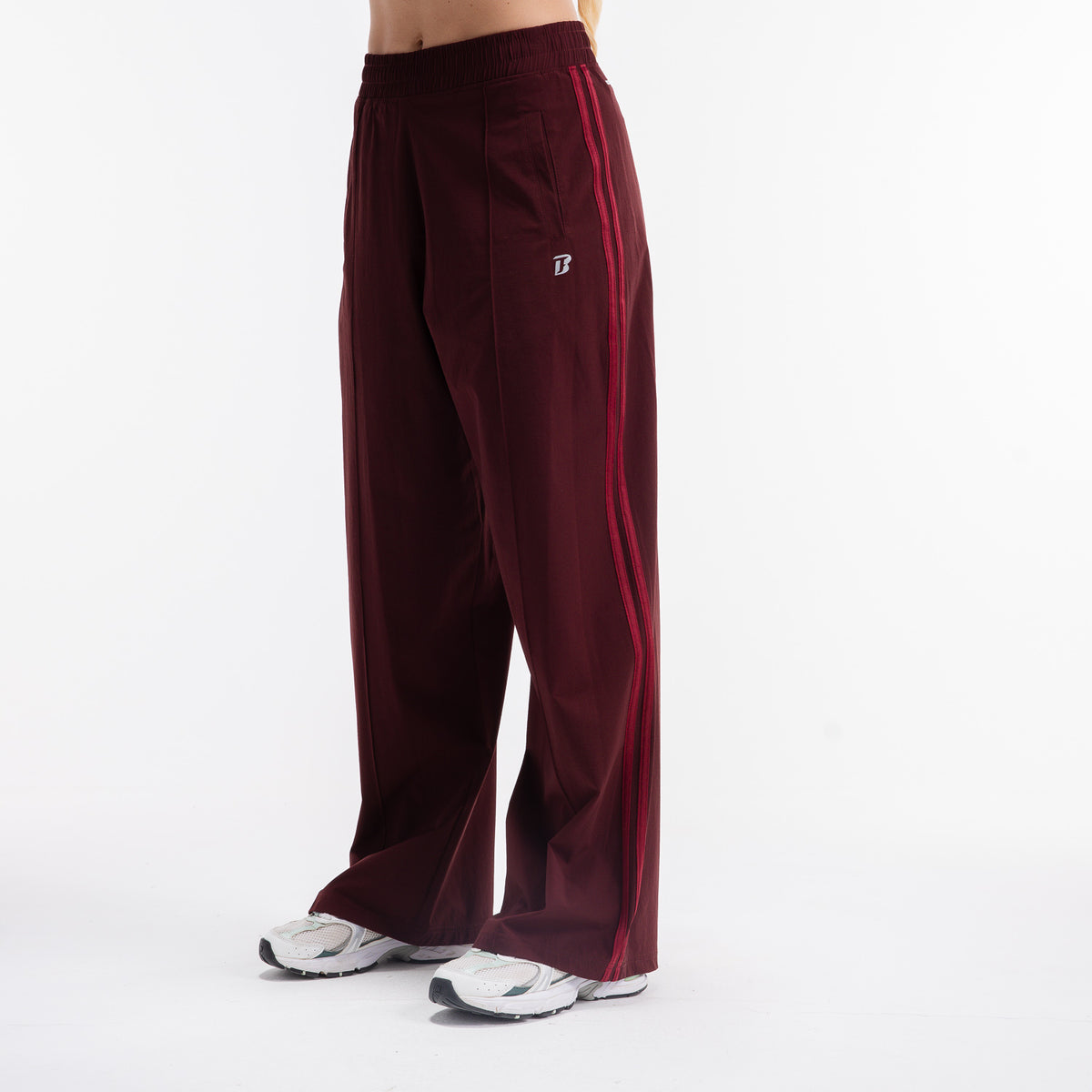 color:burgundy