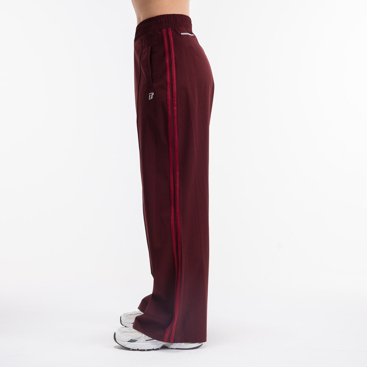 color:burgundy
