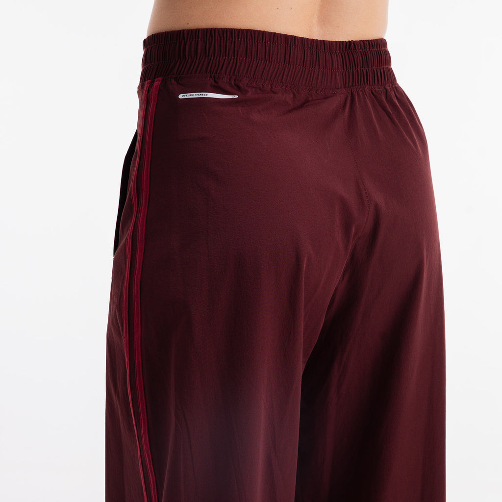 color:burgundy