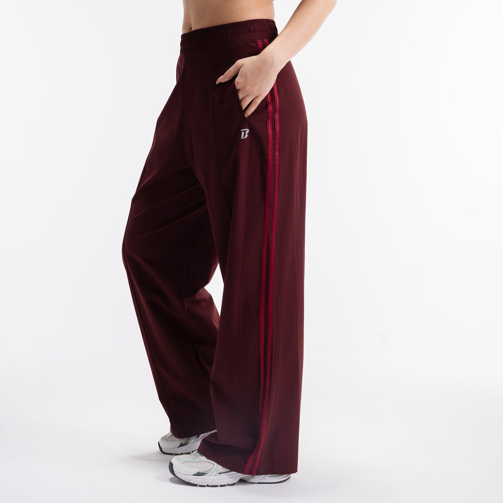 color:burgundy