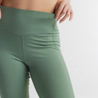 color:pistachio