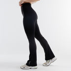 color:black
