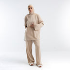 color:beige
