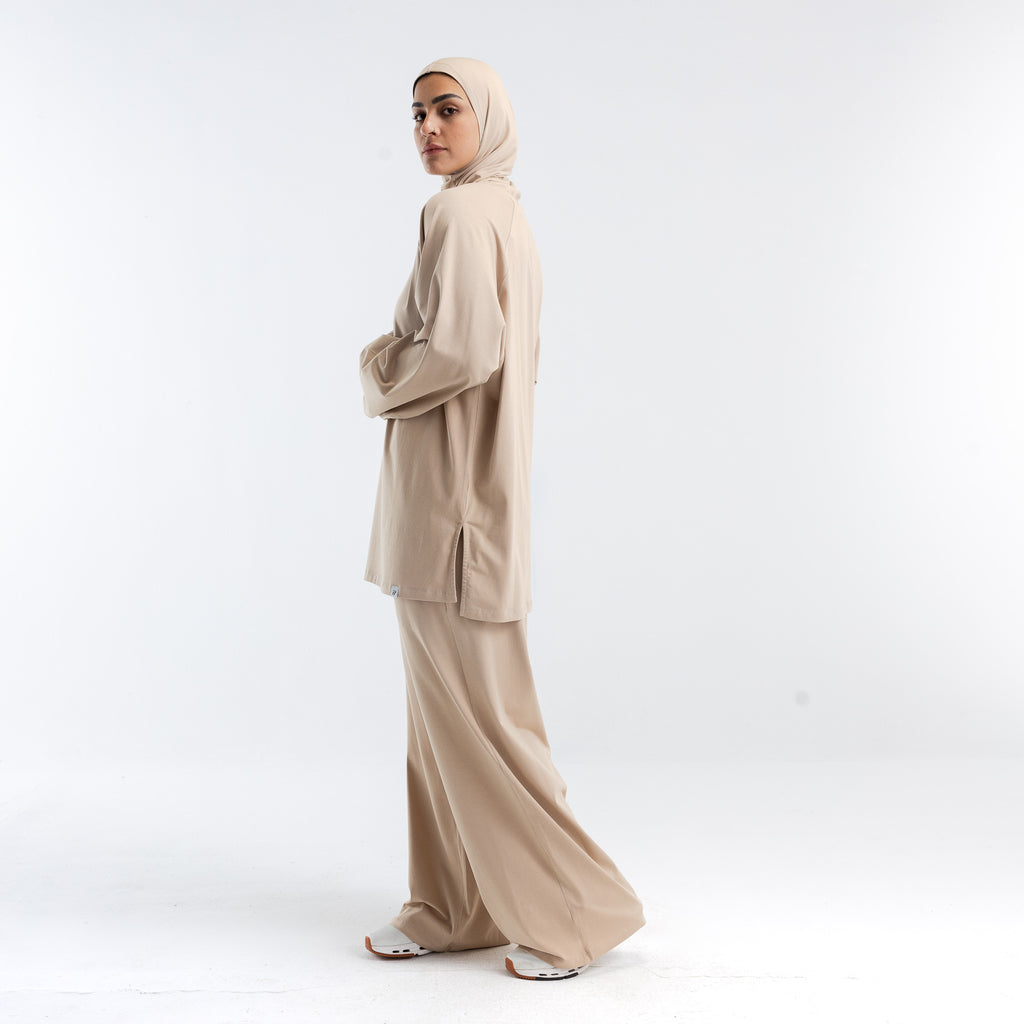 color:beige