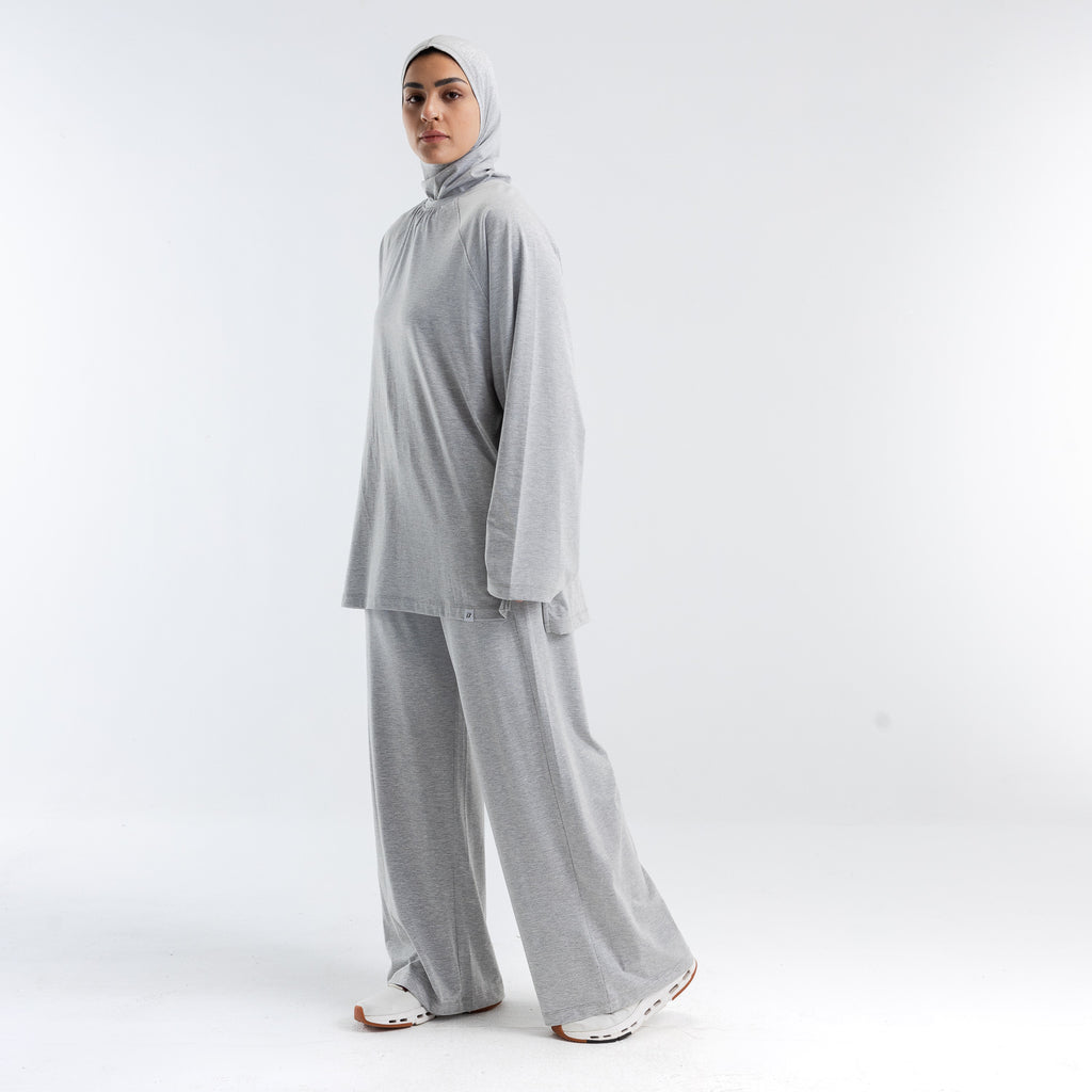 color:gray