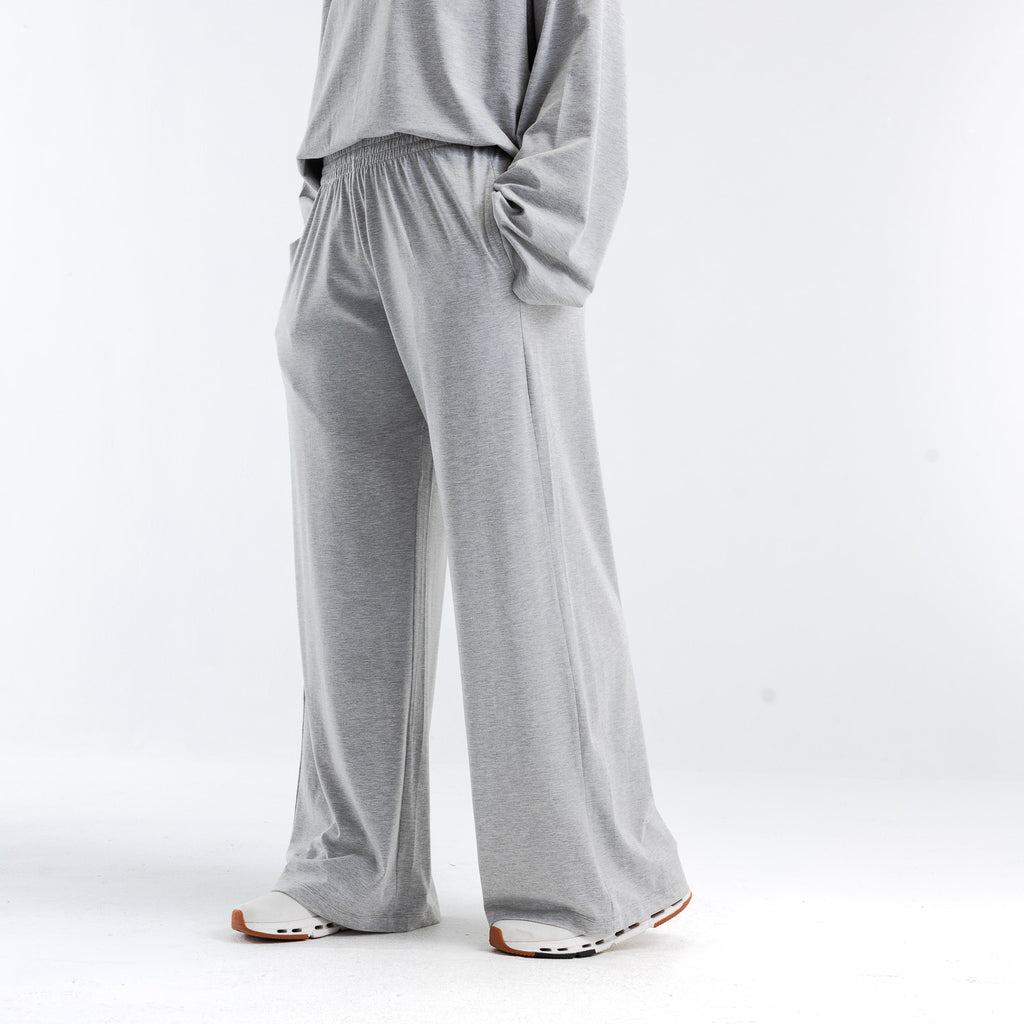 color:gray