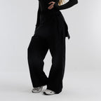color:black