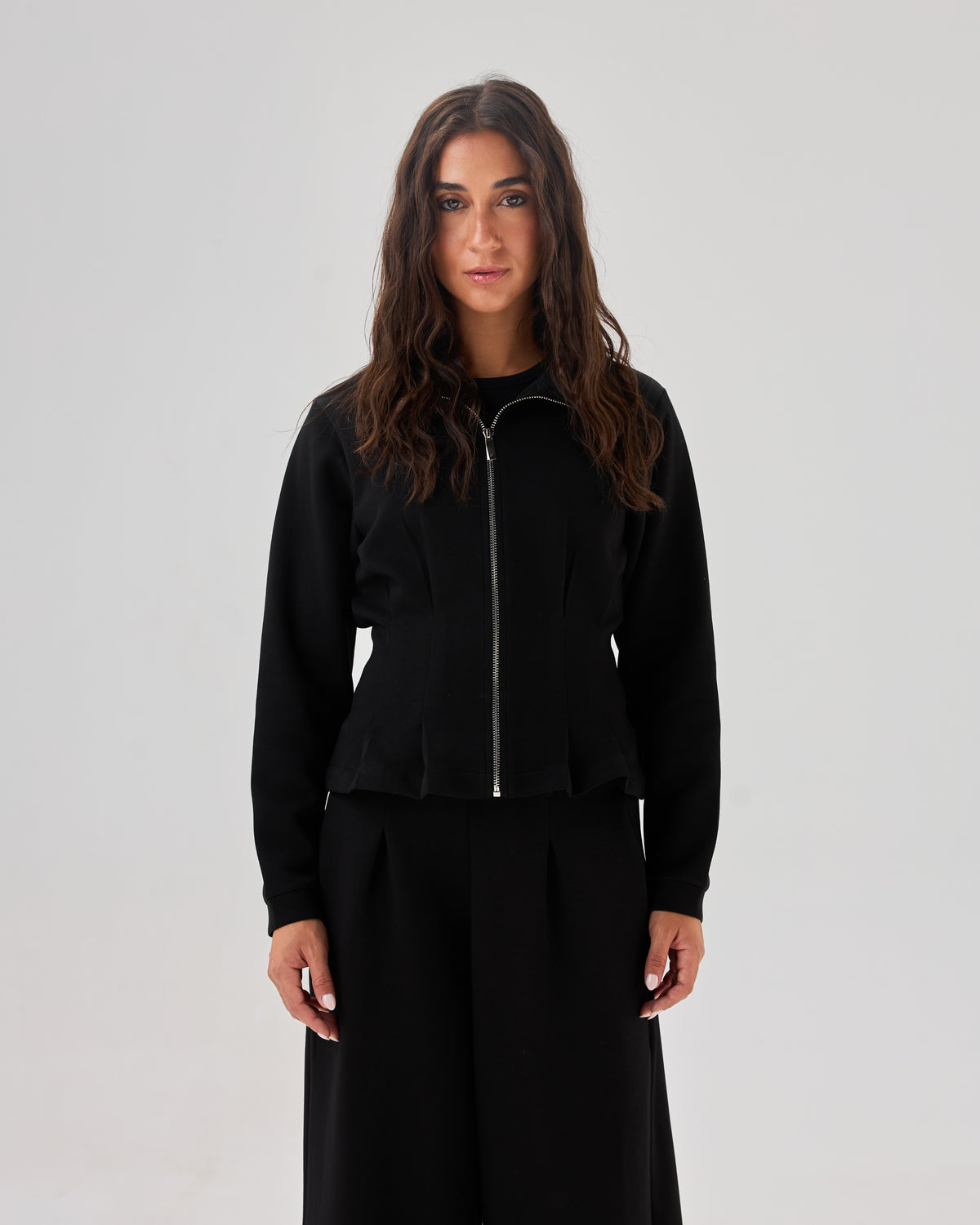 color:black