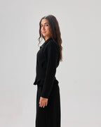 color:black