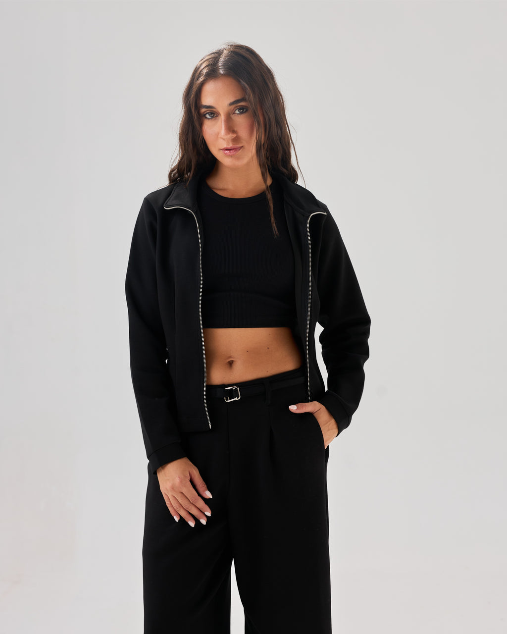 color:black