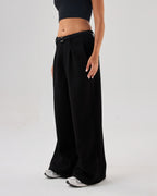 color:black