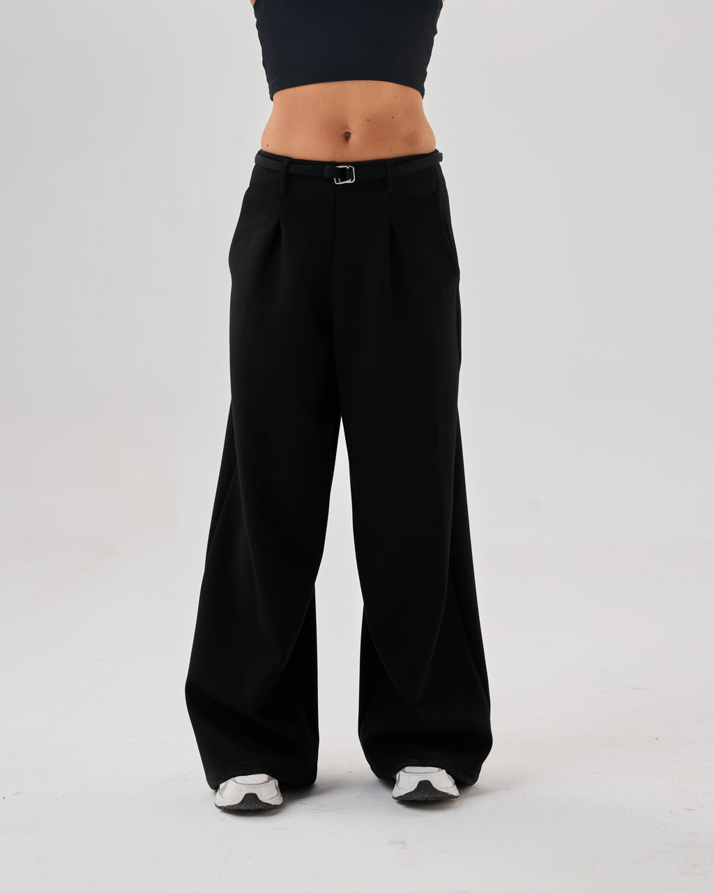 color:black