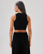 color:black