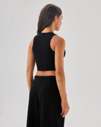 color:black