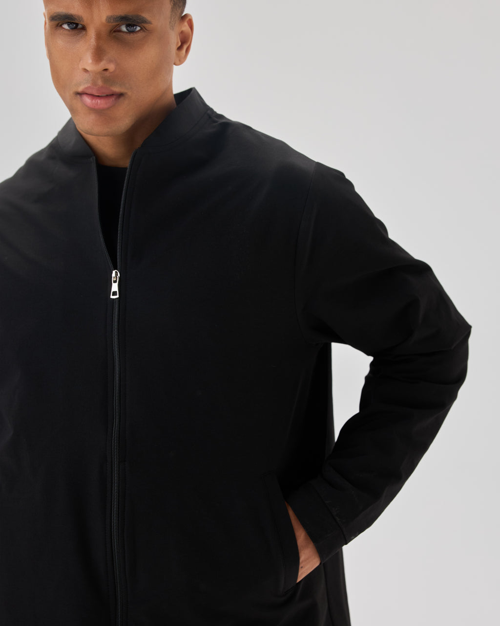 color:black