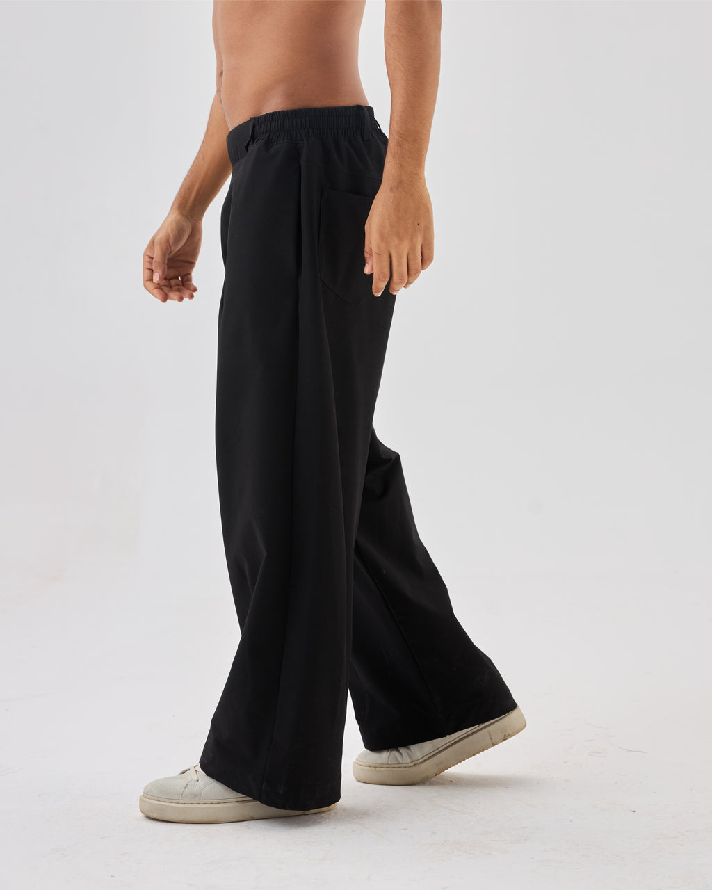 color:black