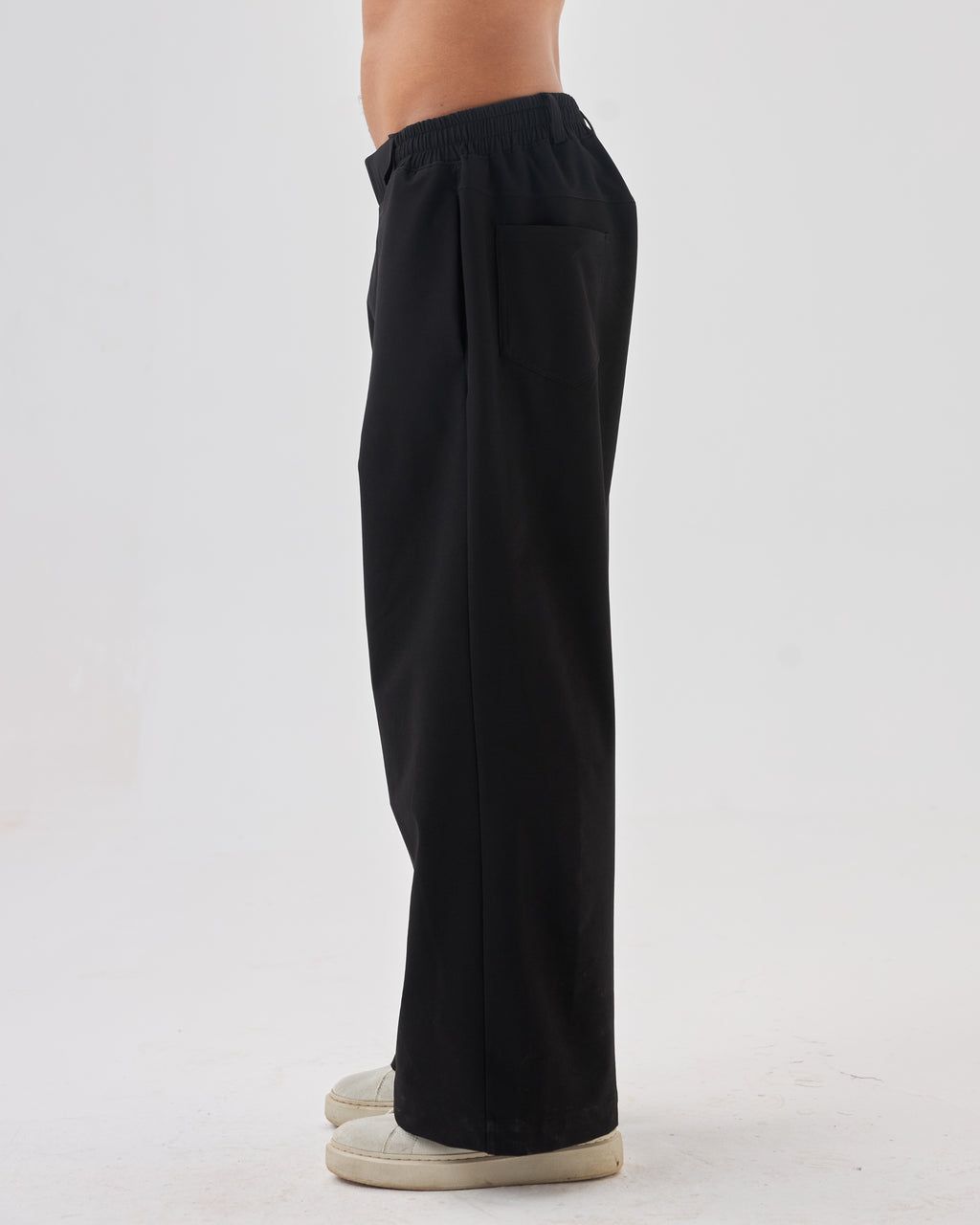 color:black
