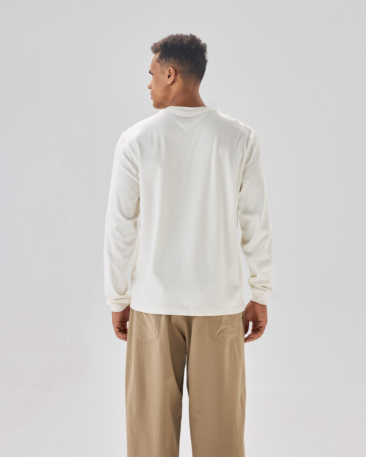 color:off-white