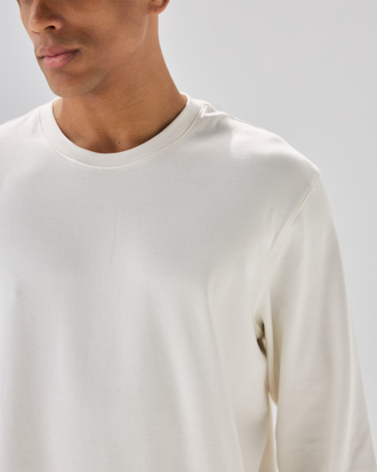 color:off-white