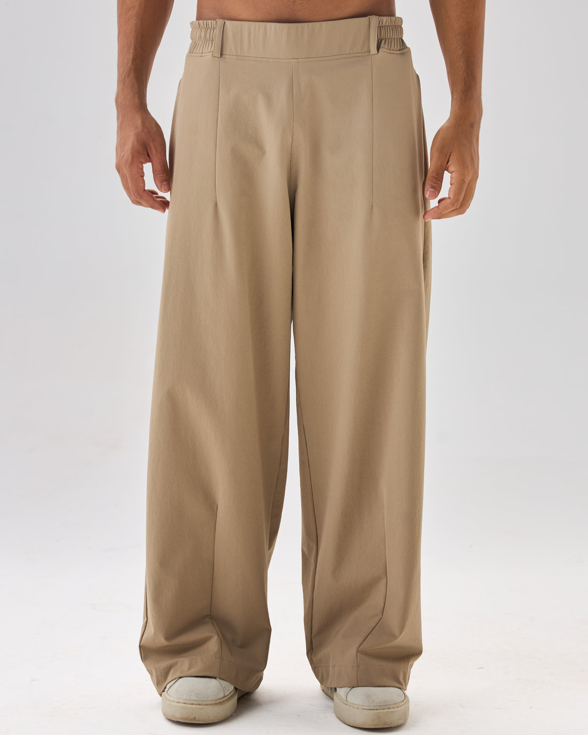 color:beige