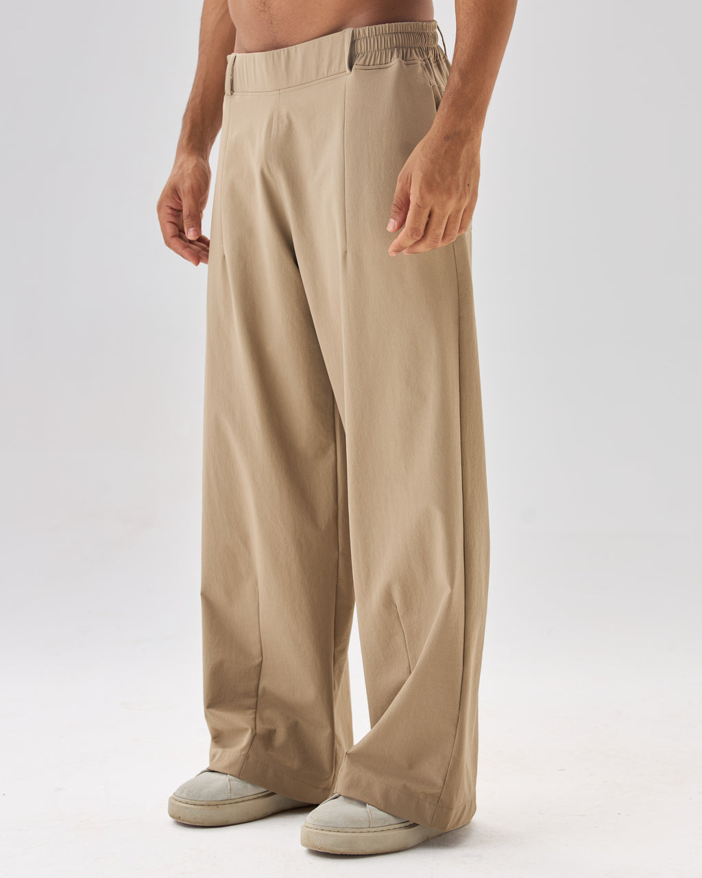 color:beige