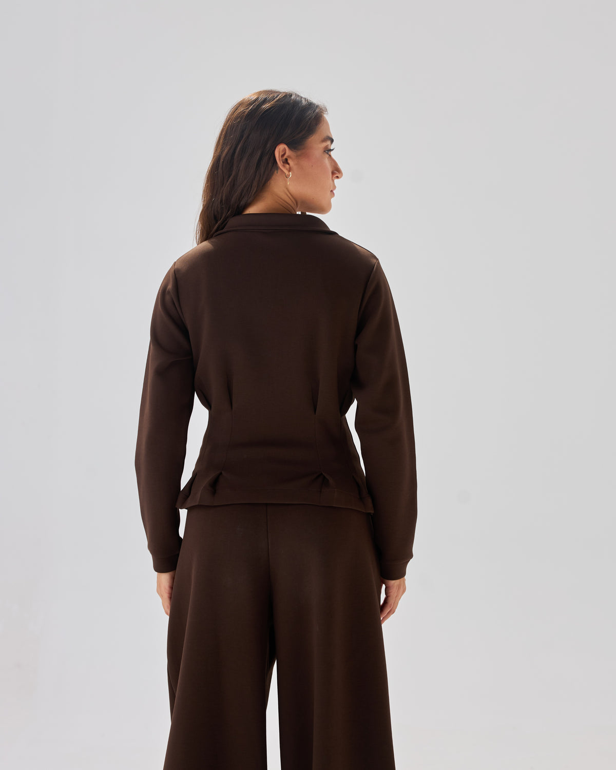 color:brown