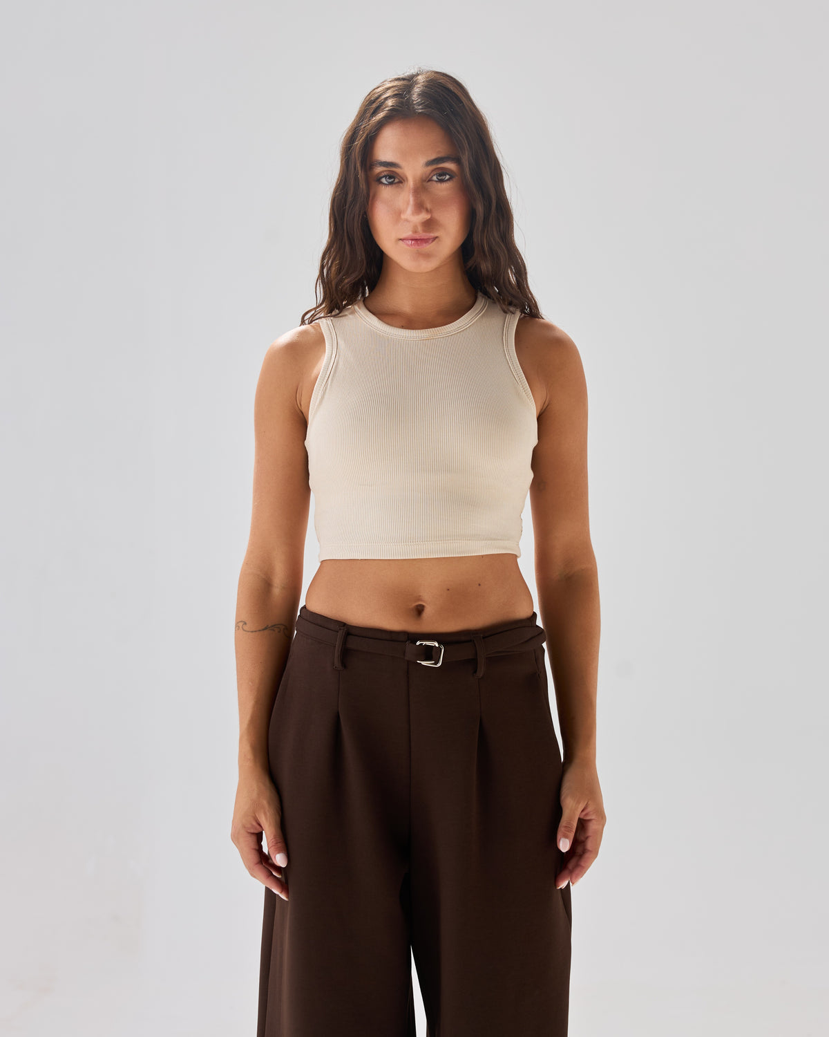 color:beige