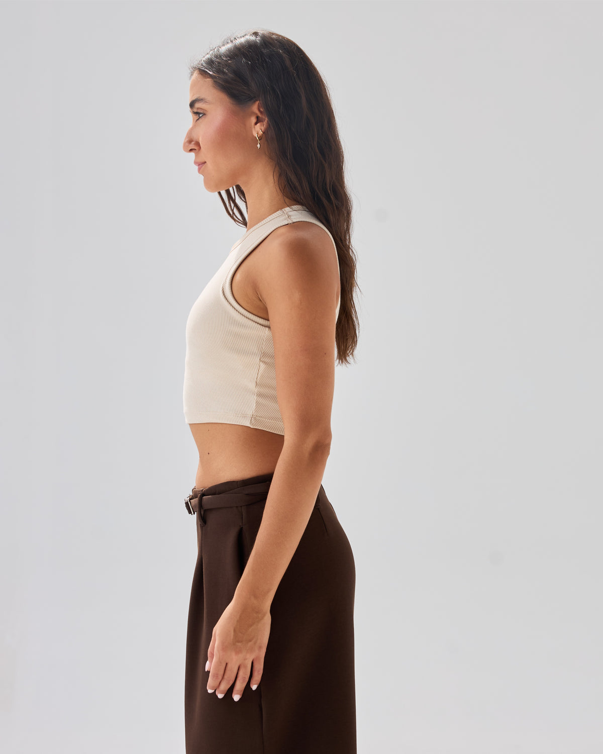 color:beige