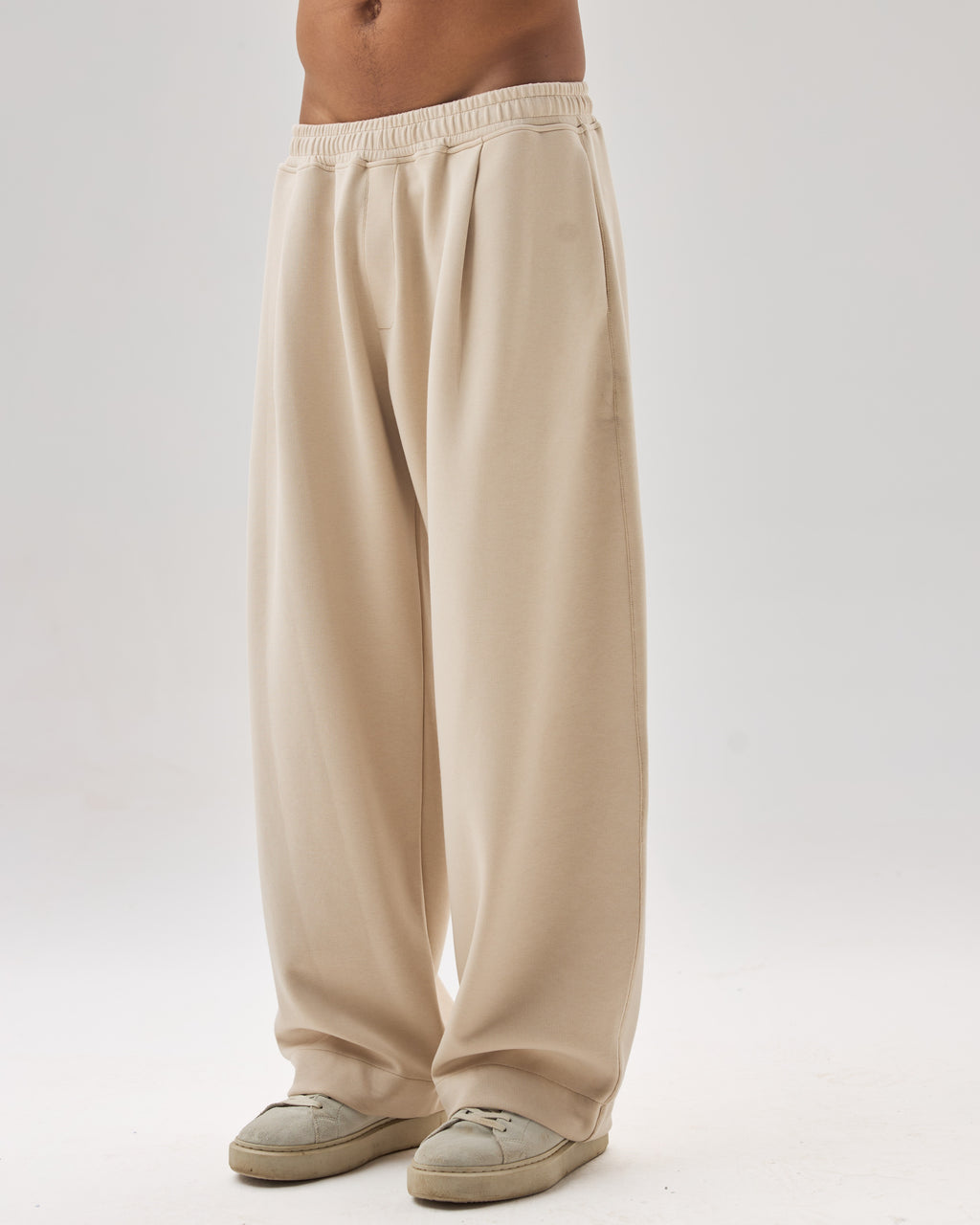color:beige