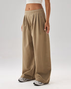 color:beige
