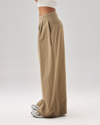 color:beige