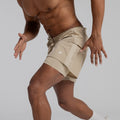color:beige
