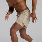 color:beige