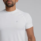 color:white